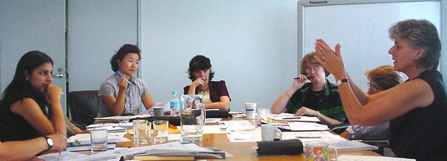 Research Team Members (l-r) Pooja Malhotra, Jane Moon, Frada Burstein, Sue McKemmish, Rosetta Manaszewicz and Sue Lockwood. (April 2003)